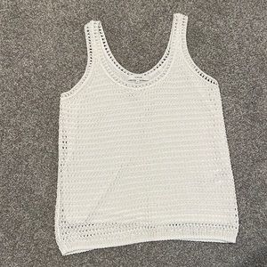 NWOT Vine crochet tank top in white
